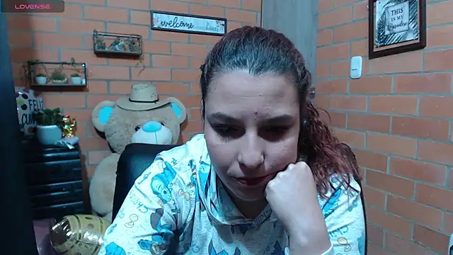 alexia 87 online show from 10.16.25