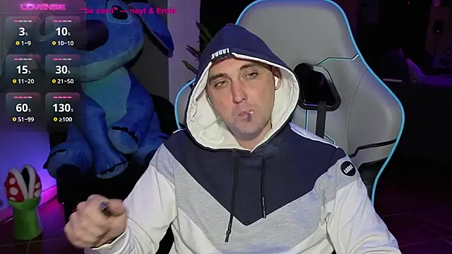 Snapshot of Gil_gamesh90 chatting on 11.19.25 Gil gamesh90 online show from 11.19.25