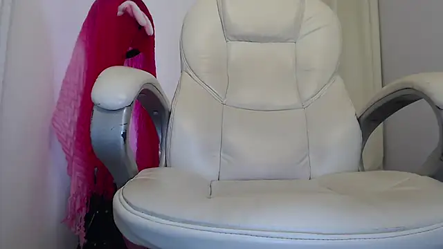 paiper halliwey online show from 01.28.25