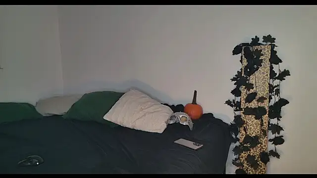 JackDesFeux online show from 10.04.25