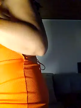 Snapshot of Sexxy-Lana chatting on 09.30.25 Sexxy-Lana online show from 09.30.25