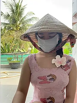 BabyThree  online show from 01.09.25