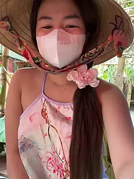 BabyThree  online show from 01.11.25