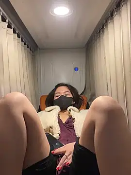 BabyThree  online show from 01.21.25