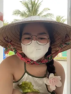 BabyThree  online show from 01.26.25