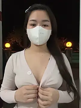 BabyThree  online show from 01.28.25