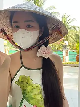 BabyThree  online show from 02.01.25