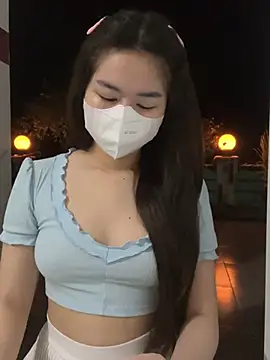 BabyThree  online show from 02.06.25