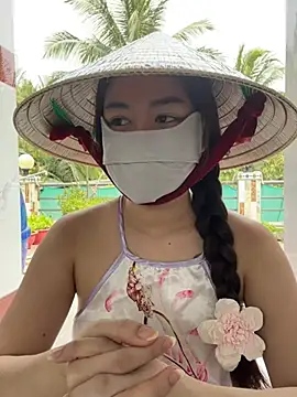 BabyThree  online show from 02.22.25