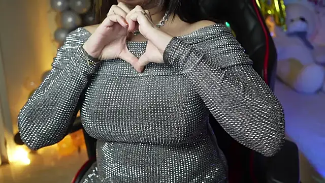 only aleesha online show from 12.04.24