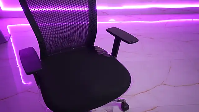 only aleesha online show from 12.14.25