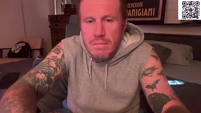 Snapshot of JeffJocc chatting on 09.16.25 JeffJocc online show from 09.16.25