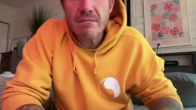 Snapshot of JeffJocc chatting on 09.17.25 JeffJocc online show from 09.17.25