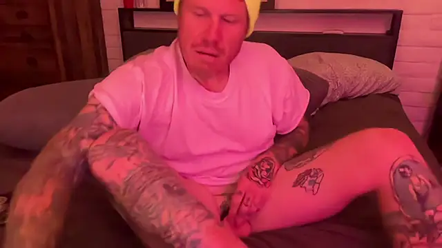 Snapshot of JeffJocc chatting on 09.19.25 JeffJocc online show from 09.19.25