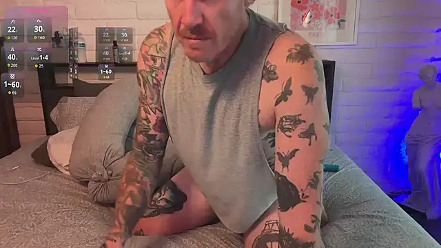 Snapshot of JeffJocc chatting on 10.13.25 JeffJocc online show from 10.13.25