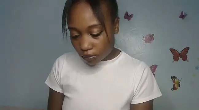 laetitia  online show from 03.06.25