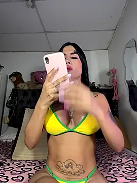 saragill323 online show from 11.18.25