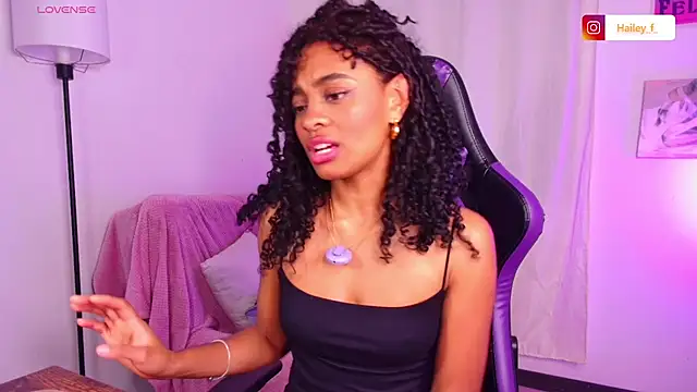 Heily Fox online show from 03.22.25