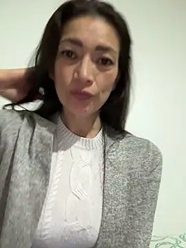 Snapshot of Yulia_sx chatting on 02.15.26 Yulia sx online show from 02.15.26