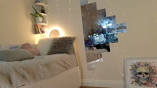 Snapshot of KatBigBum chatting on 01.25.25 KatBigBum online show from 01.25.25