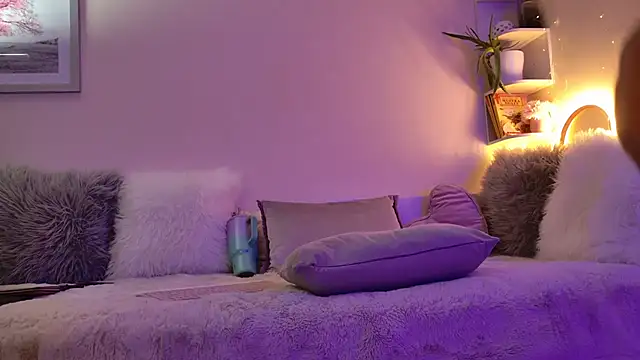 Snapshot of KatBigBum chatting on 02.26.25 KatBigBum online show from 02.26.25