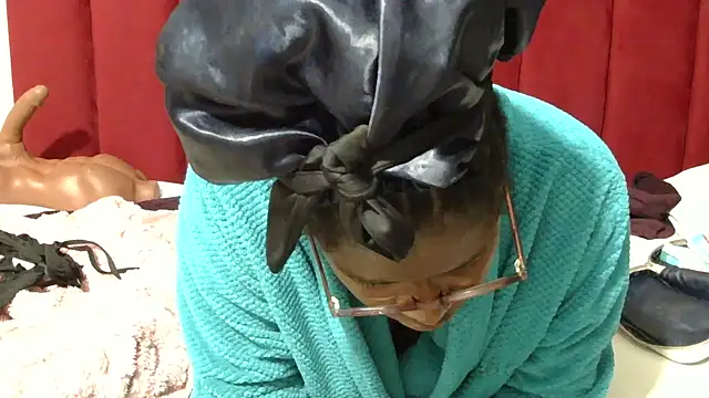 Snapshot of Mochabae chatting on 09.09.25 Mochabae online show from 09.09.25