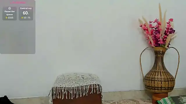 Latin Mature975 online show from 09.24.25