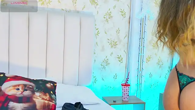 Sara Desire online show from 01.07.26