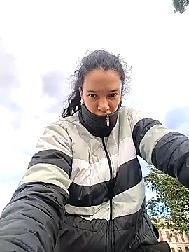 rebekka simpson online show from 11.11.25