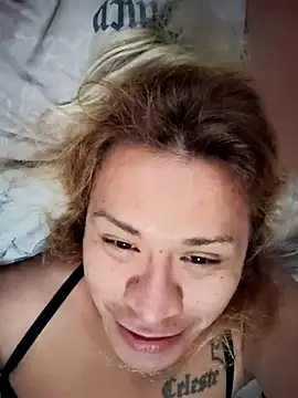 allissonw13 online show from 12.21.24