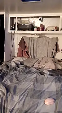 allissonw13 online show from 01.31.25