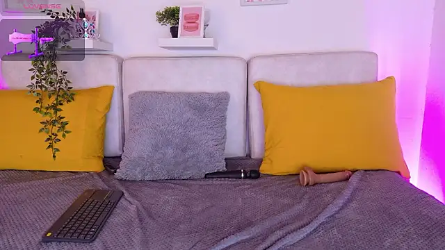 Malka Burning online show from 03.04.26