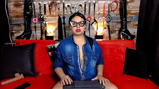 Snapshot of slave_Rubi chatting on 12.06.24 slave Rubi online show from 12.06.24