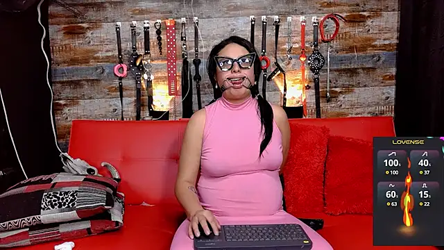 Snapshot of slave_Rubi chatting on 12.16.24 slave Rubi online show from 12.16.24