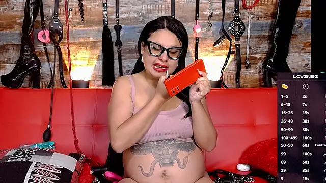 Snapshot of slave_Rubi chatting on 01.06.25 slave Rubi online show from 01.06.25