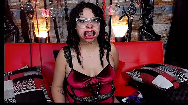 Snapshot of slave_Rubi chatting on 02.08.25 slave Rubi online show from 02.08.25