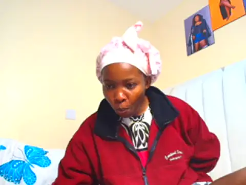 Snapshot of sweet_essin chatting on 06.21.26 sweet essin online show from 06.21.26