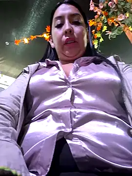 Bella keny online show from 02.22.25