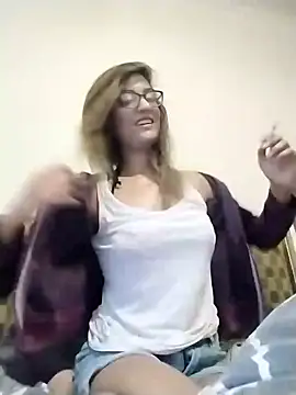 Snapshot of karmicQueen669 chatting on 04.14.26 karmicQueen669 online show from 04.14.26