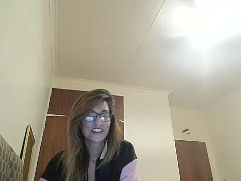 karmicQueen669 online show from 04.29.26