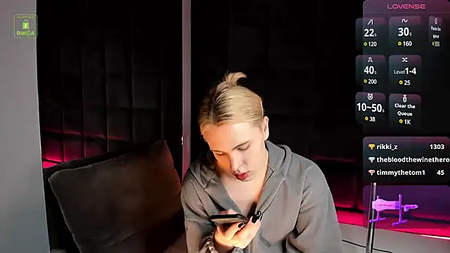 Snapshot of DanielPaige_ chatting on 12.28.24 DanielPaige online show from 12.28.24