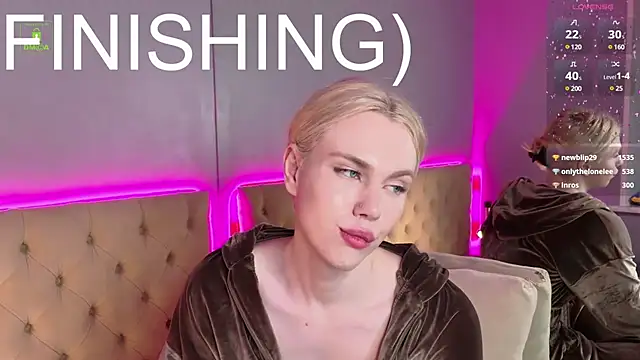 Snapshot of DanielPaige_ chatting on 01.22.25 DanielPaige online show from 01.22.25