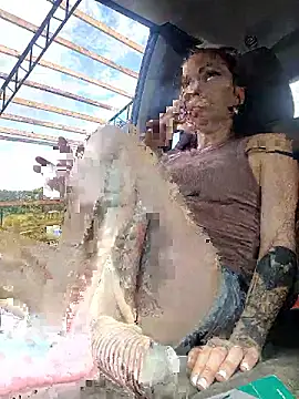 Genevieve143 online show from 09.24.25