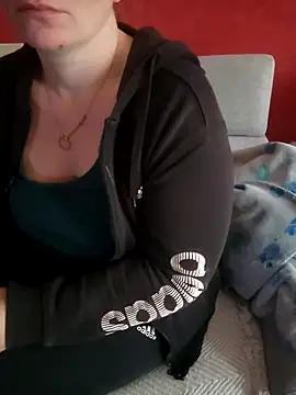 cruellaculdenfer67 online show from 10.03.25