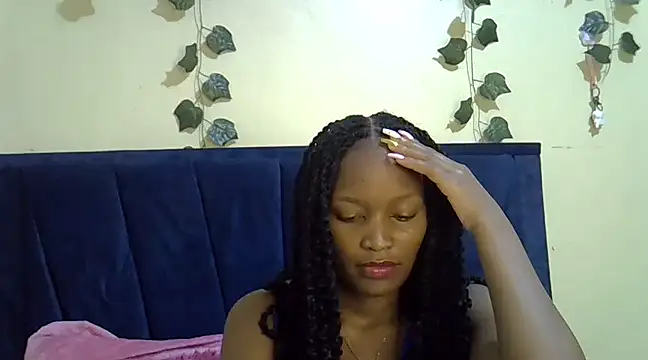 Snapshot of Seexy_nita chatting on 12.21.24 Seexy nita online show from 12.21.24