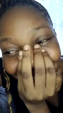 Midnight Clique  online show from 12.13.24