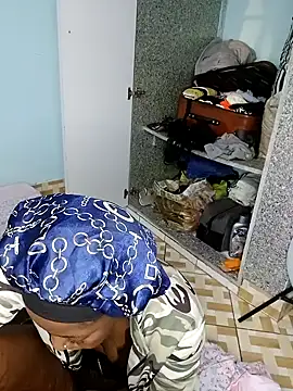 Midnight Clique  online show from 01.24.25