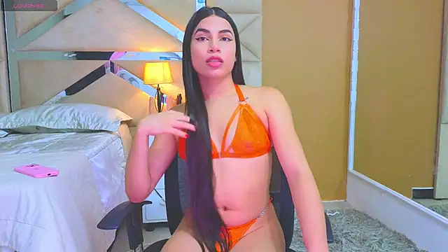 Snapshot of Tiphani_walker_ chatting on 12.29.24 Tiphani walker online show from 12.29.24