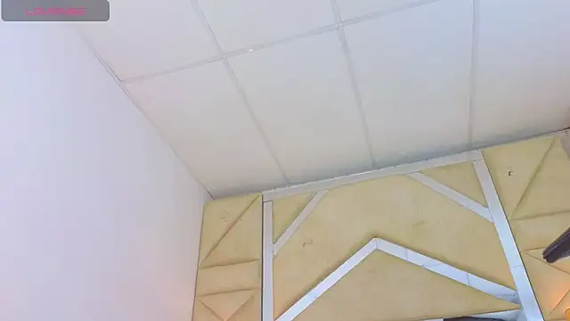 Snapshot of Tiphani_walker_ chatting on 10.10.25 Tiphani walker online show from 10.10.25