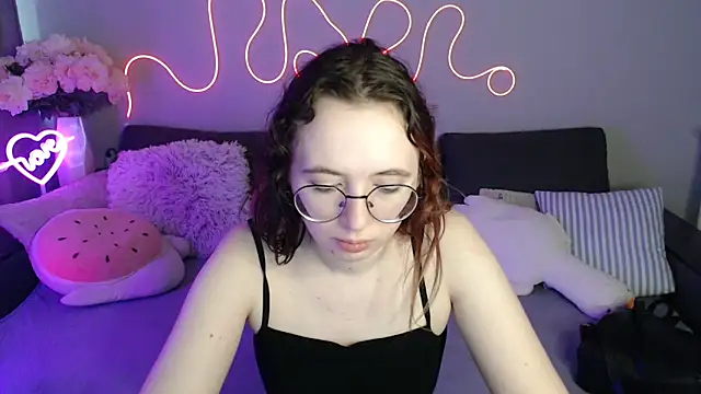 Mini Diva online show from 06.03.26